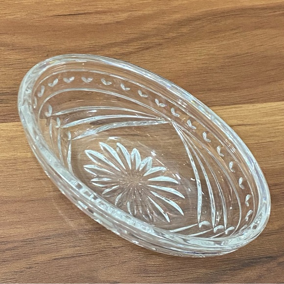 WATERFORD Crystal Cut To Clear Overture 5" Small Oval Bowl - Picture 3 of 12